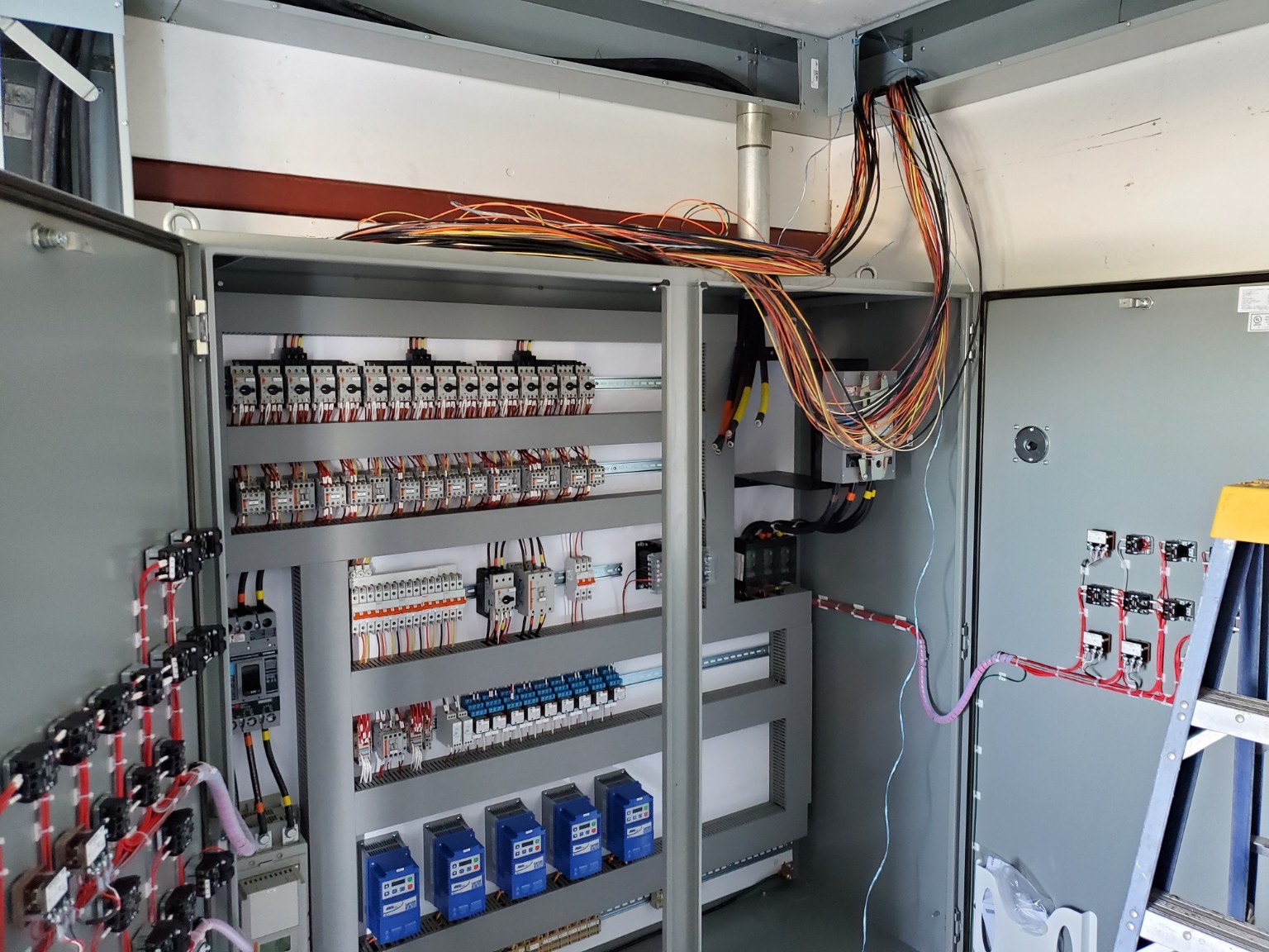 Electrical control cabinet